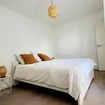 Tours T2 Cosy, Tres Calme, Terrasse, Petit Jardin Et Parking