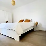 Tours T2 Cosy, Tres Calme, Terrasse, Petit Jardin Et Parking