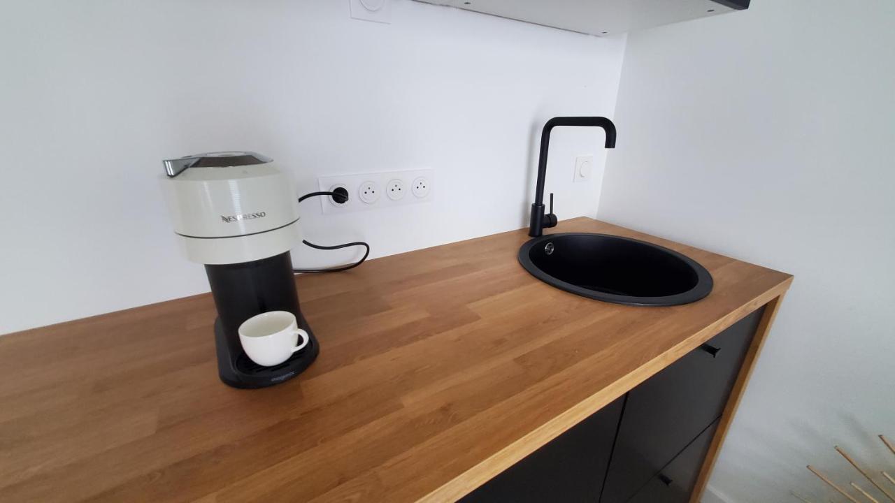 Apartment T2 Cosy, Tres Calme, Terrasse, Petit Jardin Et Parking Tours